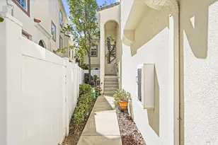 40 Moon Shadow Dr, Milpitas, CA 95035 - Photo 3