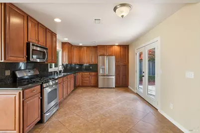 824 Prince Avenue, Healdsburg, CA 95448 - Photo 15