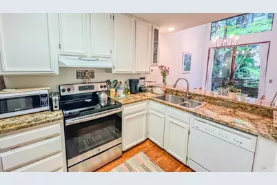 17239 Verba Lane, Guerneville, CA 95446 - Photo 11