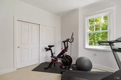 8 Center Street, San Rafael, CA 94901 - Photo 27