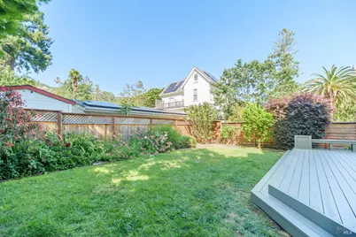8 Center Street, San Rafael, CA 94901 - Photo 7