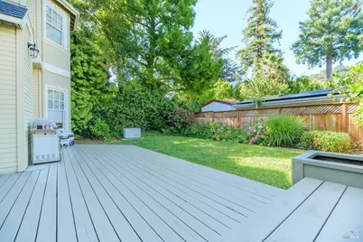 8 Center Street, San Rafael, CA 94901 - Photo 13