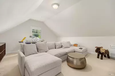 8 Center Street, San Rafael, CA 94901 - Photo 31
