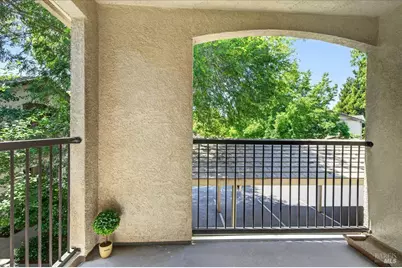 2001 Eastwood Drive #32, Vacaville, CA 95687 - Photo 25