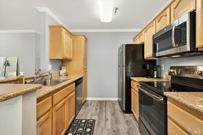 2001 Eastwood Drive #32, Vacaville, CA 95687 - Photo 11