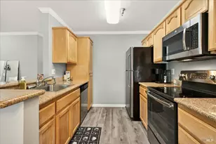 2001 Eastwood Dr, Vacaville, CA 95687 - Photo 11