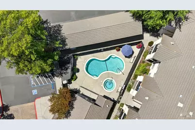 2001 Eastwood Drive #32, Vacaville, CA 95687 - Photo 35
