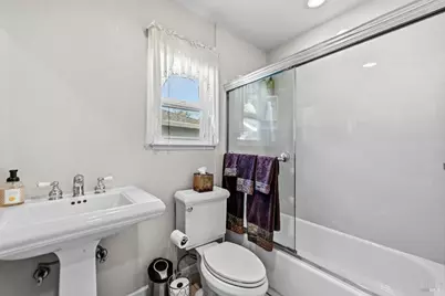 2423 Shoreline Drive, Napa, CA 94558 - Photo 23