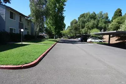 900 Cambridge Drive #64, Benicia, CA 94510 - Photo 3