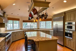 91 Rollingwood Dr, San Rafael, CA 94901 - Photo 3