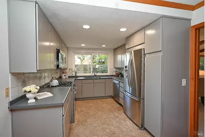528 Fireside Court, Walnut Creek, CA 94598 - Photo 29