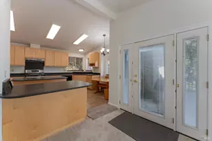 4425 Lakewood Dr, Willits, CA 95490 - Photo 5