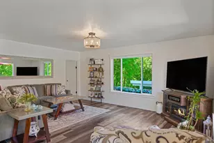 820 Warm Springs Rd, Kenwood, CA 95452 - Photo 13