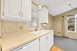 259 Hermosa Cir, Santa Rosa, CA 95409 - Photo 13