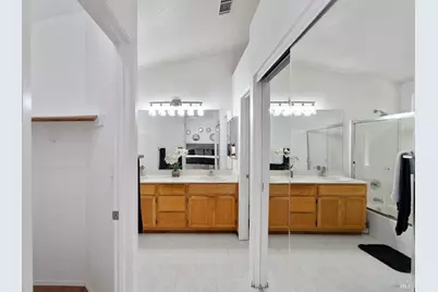 181 Carnival Court, Vallejo, CA 94589 - Photo 25