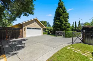 10041 Starr Rd, Windsor, CA 95492 - Photo 3