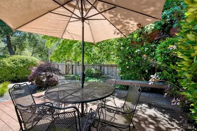 1454 Escalero Road, Santa Rosa, CA 95409 - Photo 33