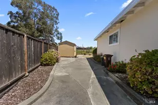 2560 Fraser Ct, Pinole, CA 94564 - Photo 29