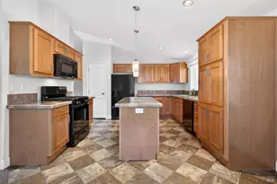 1141 Adrienne Way, Santa Rosa, CA 95401 - Photo 5
