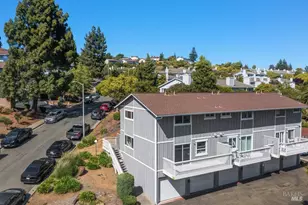 100 Sunset Cir, Benicia, CA 94510 - Photo 23
