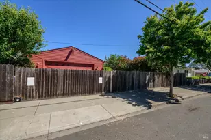 2001 Marin St, Napa, CA 94559 - Photo 33