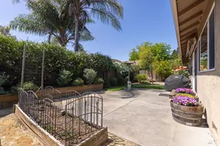 2491 Vine Hill Dr, Napa, CA 94558 - Photo 29