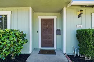 208 Essex Way, Benicia, CA 94510 - Photo 3