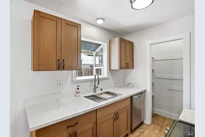 220 Long Street, Suisun City, CA 94585 - Photo 7