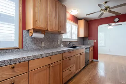 1504 Meek Avenue, Napa, CA 94559 - Photo 9