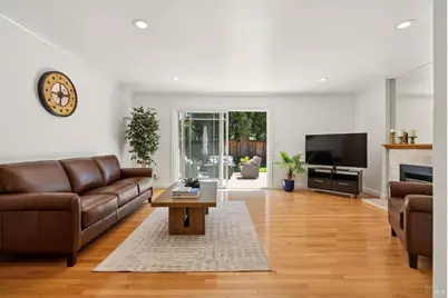 115 Daryl Avenue, Novato, CA 94947 - Photo 7