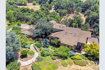 3030 Rosemont Court, Vacaville, CA 95688 - Photo 81