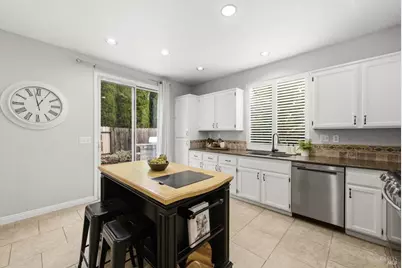 904 Turquoise Street, Vacaville, CA 95687 - Photo 23