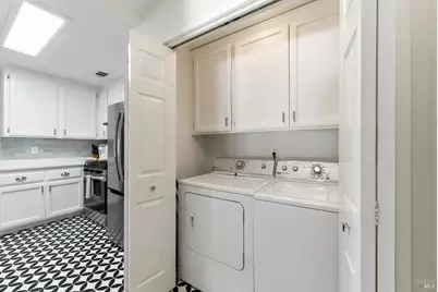 750 William Court, Napa, CA 94558 - Photo 17