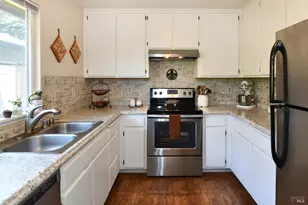 1907 Genoa Pl, Santa Rosa, CA 95403 - Photo 21