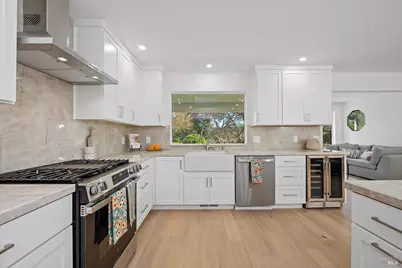 716 University Street, Healdsburg, CA 95448 - Photo 9