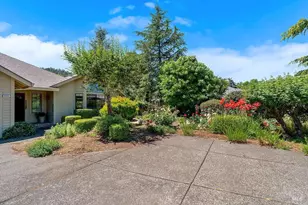 8280 Oakmont Dr, Santa Rosa, CA 95409 - Photo 9