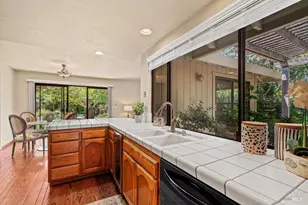 8280 Oakmont Dr, Santa Rosa, CA 95409 - Photo 27