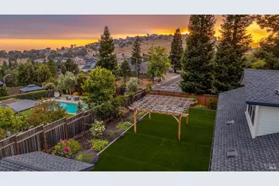 1990 Long Leaf Court, Santa Rosa, CA 95403 - Photo 59