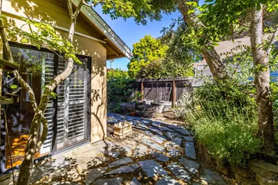 528 Laurel Court, Benicia, CA 94510 - Photo 47