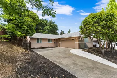 359 Rollingwood Drive, Vallejo, CA 94591 - Photo 5