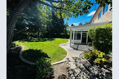 918 Shadow Tree Court, Vacaville, CA 95687 - Photo 17