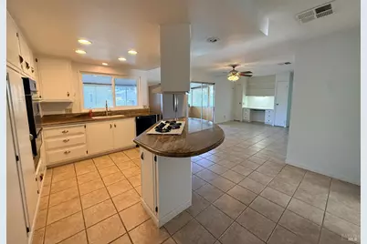 300 E H Street #41, Benicia, CA 94510 - Photo 9