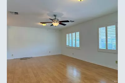 300 E H Street #41, Benicia, CA 94510 - Photo 5