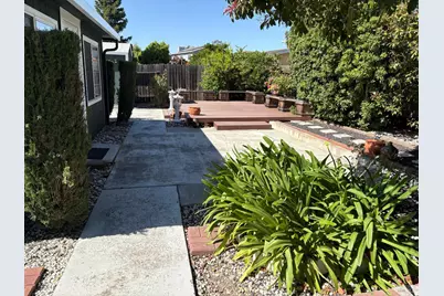 605 Kinglet Street, Suisun City, CA 94585 - Photo 3