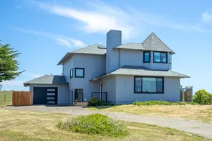 476 Oceana Dr, Dillon Beach, CA 94929 - Photo 3