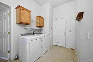 13500 Eastlake Dr, Clearlake, CA 95422 - Photo 21