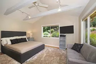 22549 River Rd, Geyserville, CA 95441 - Photo 23