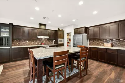 578 Burgundy Street, Vacaville, CA 95687 - Photo 25