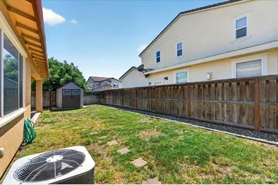 578 Burgundy Street, Vacaville, CA 95687 - Photo 83