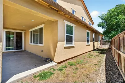 578 Burgundy Street, Vacaville, CA 95687 - Photo 79